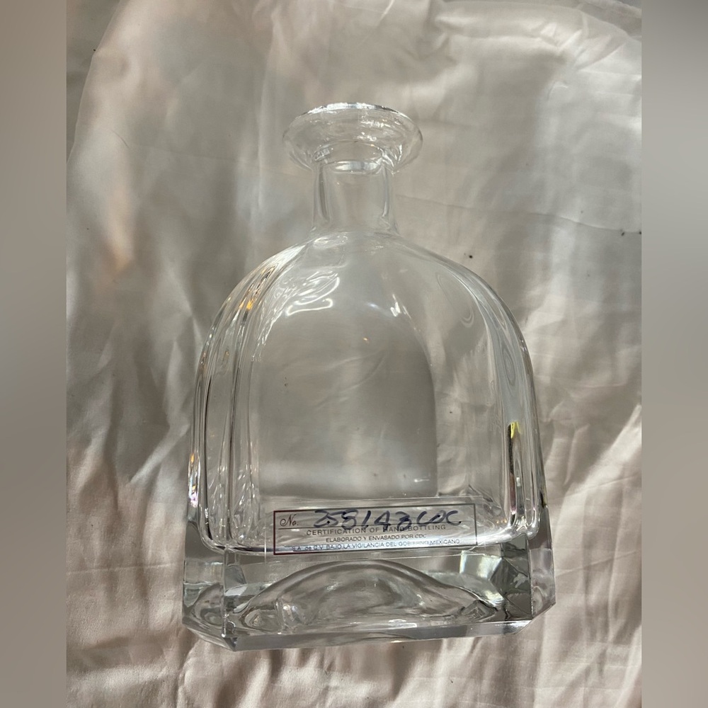 Empty Gran Patrón Platinum Tequila Decanter/Bottle - Crystal Clear - Picture 5 of 6